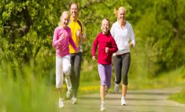 از هر فرصتی برای ورزش کردن استفاده کنید تا سالم بمانید.